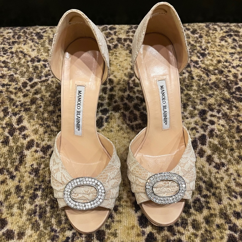 Manolo Blahnik D’Orsay heels Lace and Crystal 38.5